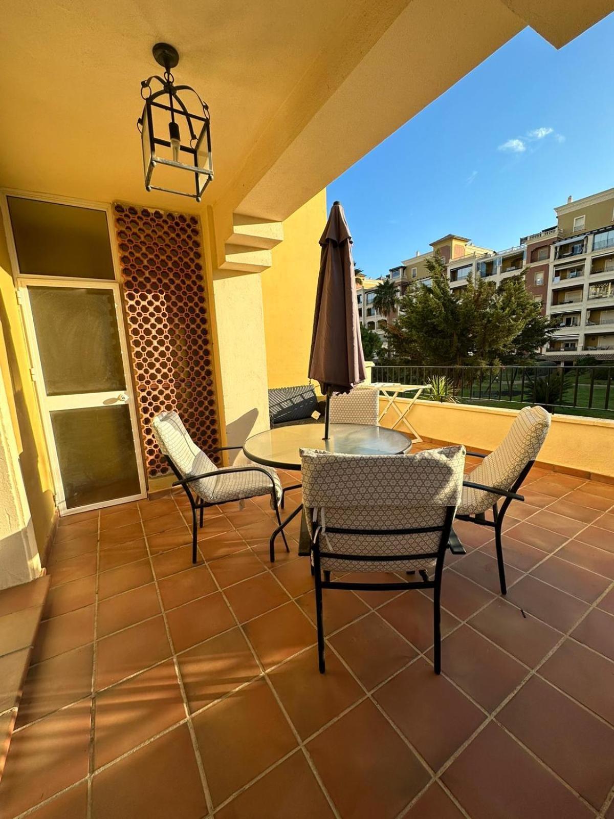 Bonito Apartamento En Primera Linea De Playa Исла-Канела Экстерьер фото